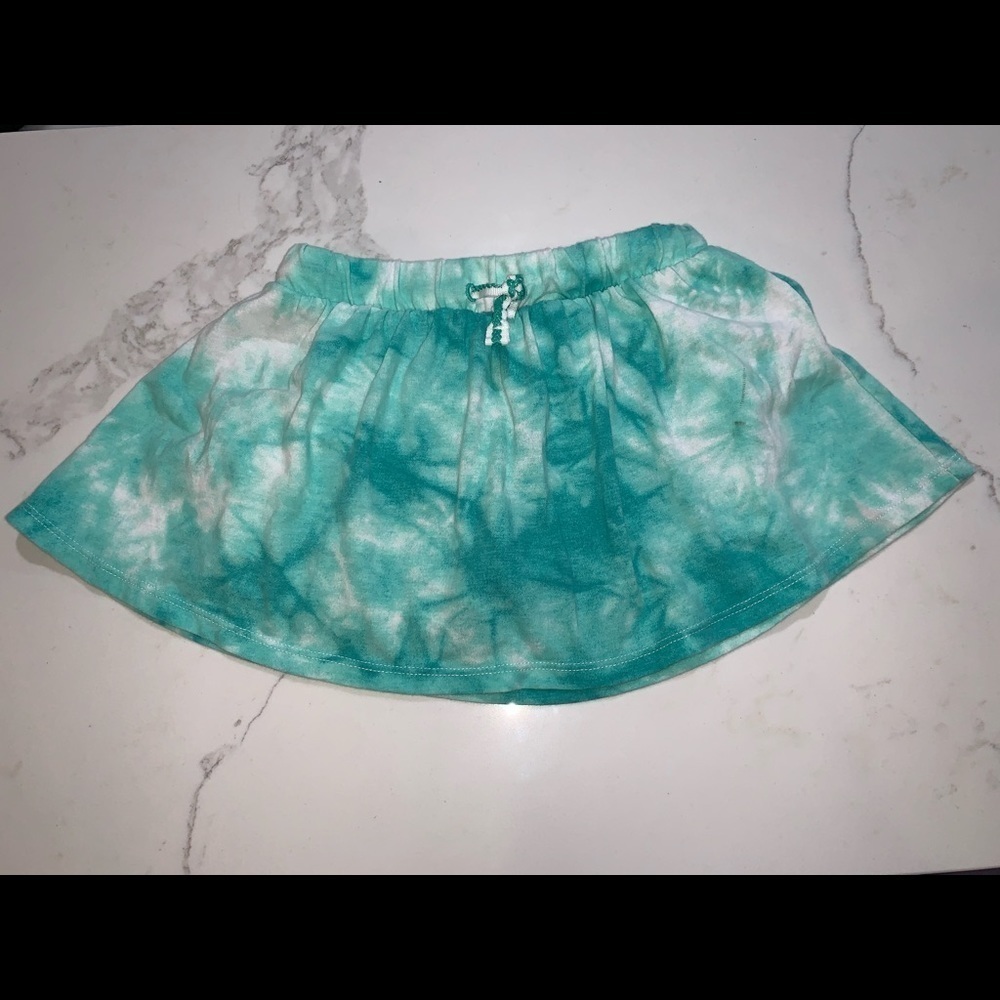 Green and white tye dye skirt with attached shorts